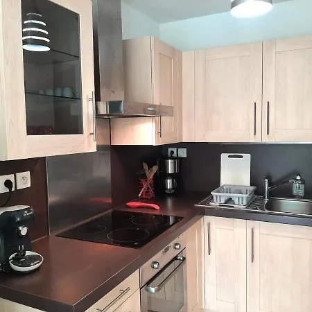 Charmant Avec Balcon, Proche Centre De Capbreton, Parking Inclus - Fr-1-239-941 Apartment *